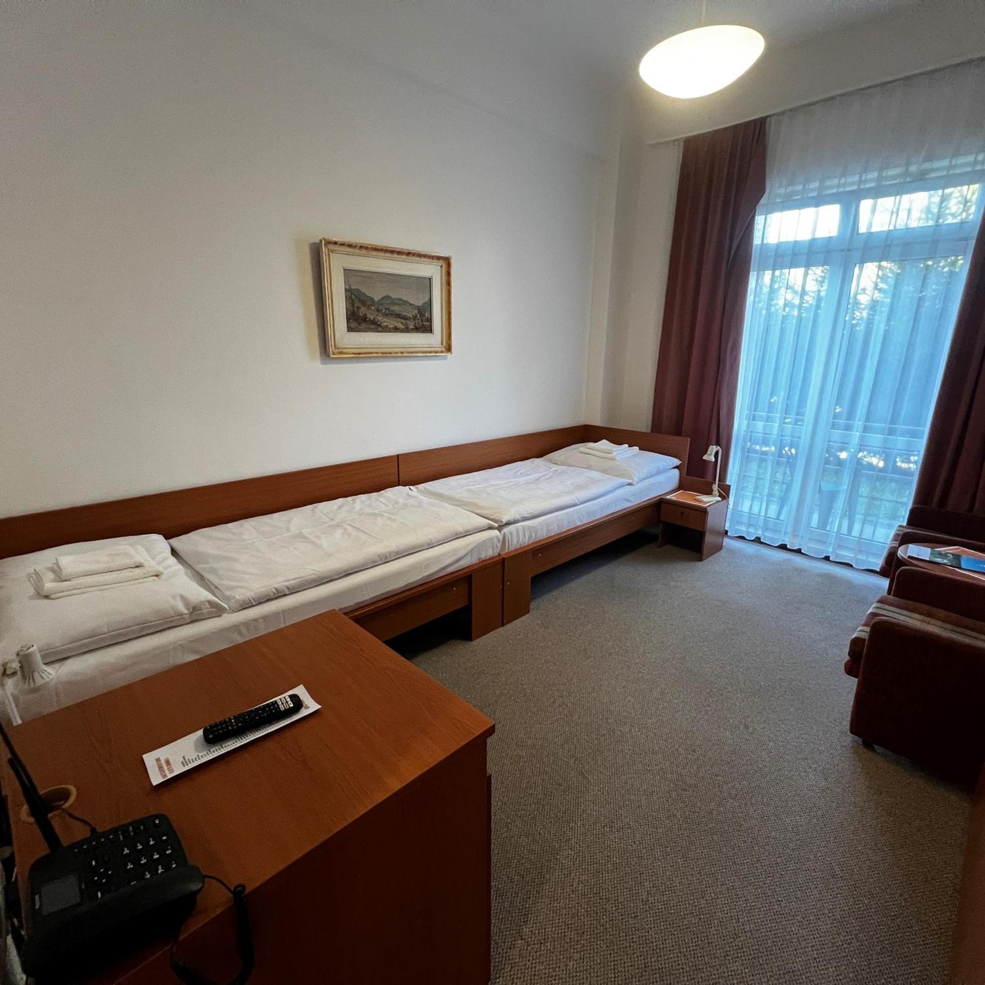 Hotel Palace - Kupele Sliač Exteriér fotografie