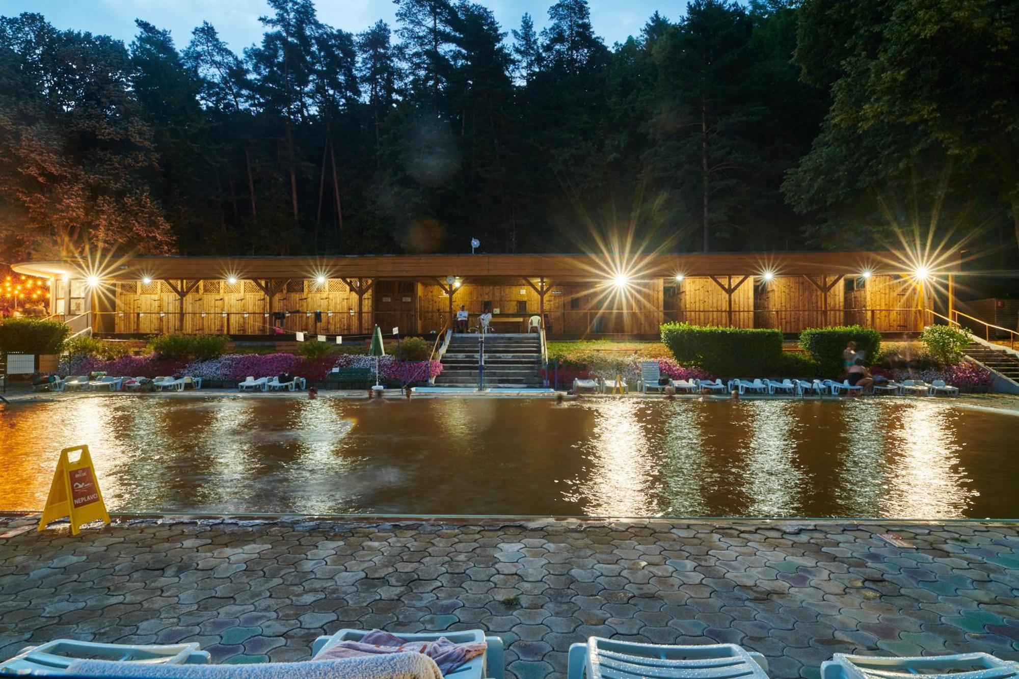 Hotel Palace - Kupele Sliač Exteriér fotografie